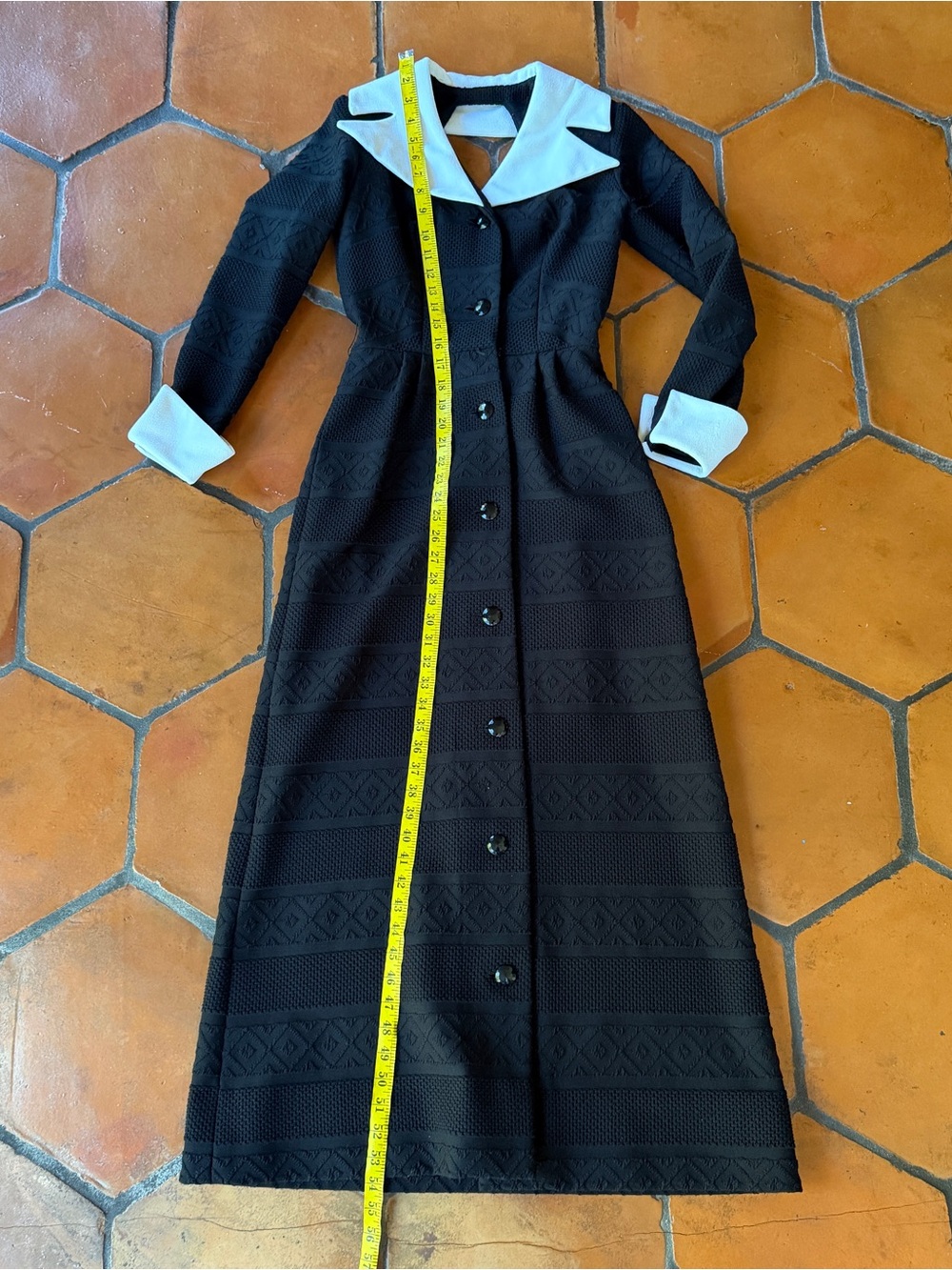 Vintage 70s Black Button Front Belted Dagger Collar Maxi Dress Fitted Embossed S - Picture 5 of 8
